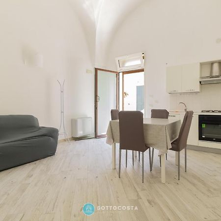 White Flat - Appartamento Indipendente A Lecce Centro ภายนอก รูปภาพ